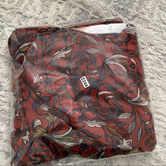 🏷️ 5 for $25 - LUMIERE Cold Shoulder Dress - Picture 15 of 15